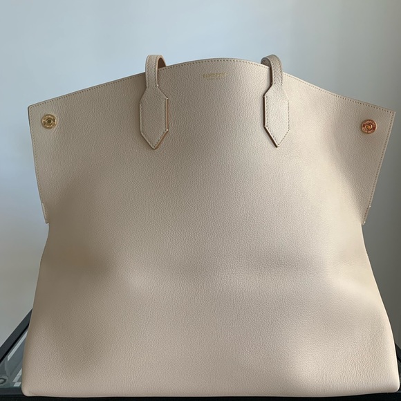Authentic Burberry Tote Bag - Picture 11 of 16